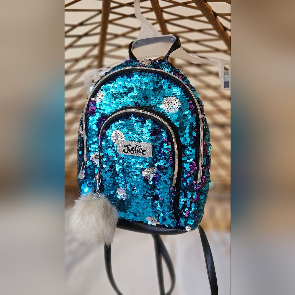 JUSTICE Seaquin Backpack Flipper